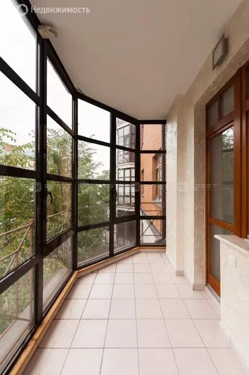 3-комнатная квартира: Казань, улица Островского, 59 (150 м) - Фото 2