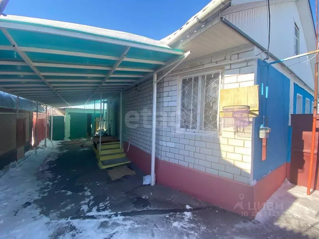 Дом в Белгородская область, Корочанский район, Бехтеевское с/пос, с. ... - Фото 2