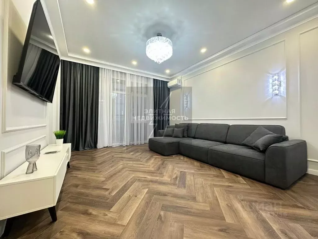 2-к кв. Татарстан, Казань ул. Сибгата Хакима, 51 (85.0 м) - Фото 1