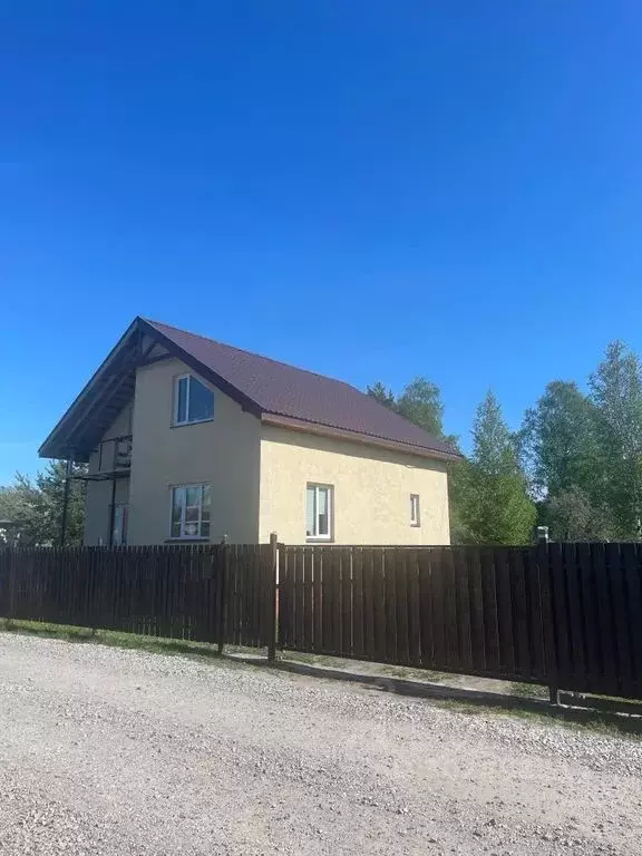 Дом в Ленинградская область, Новая Ладога Волховский район, ул. ... - Фото 0