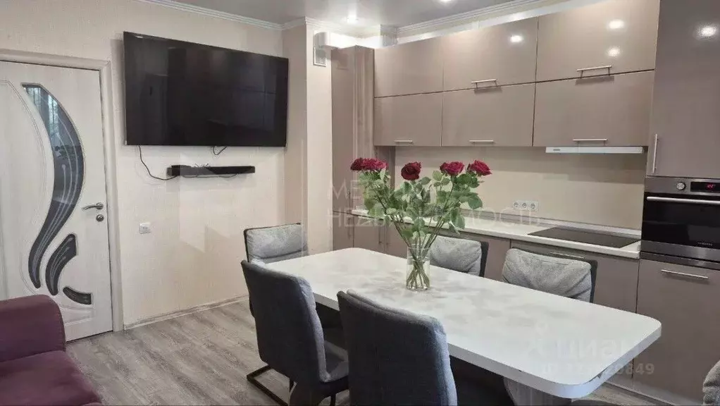 2-к кв. Тюменская область, Тюмень ул. Беляева, 29к1 (62.4 м) - Фото 1