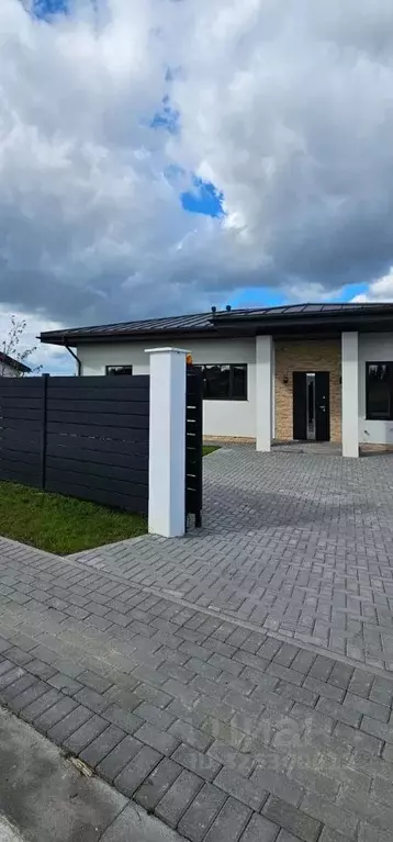 Дом в Калининградская область, Гурьевский муниципальный округ, пос. ... - Фото 1