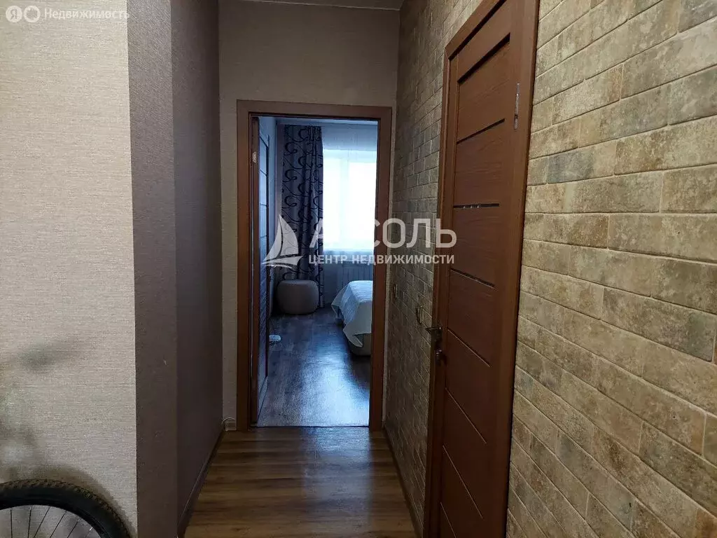 2-комнатная квартира: Омск, 3-я Енисейская улица, 32/2 (58.4 м) - Фото 2