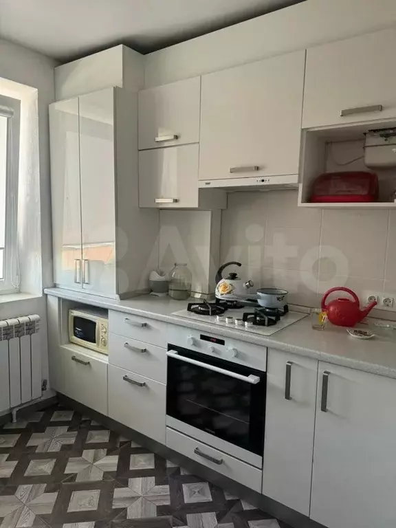 1-к. квартира, 40 м, 5/10 эт. - Фото 0