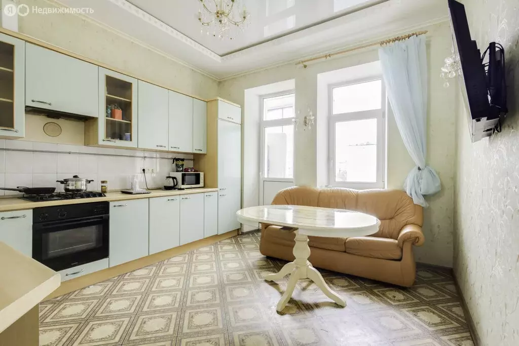 3-комнатная квартира: Москва, Ленинградский проспект, 24 (87 м) - Фото 1