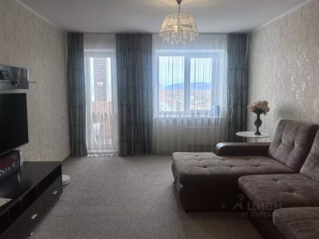 3-к кв. Хакасия, Абакан ул. Торосова, 21 (66.8 м) - Фото 1