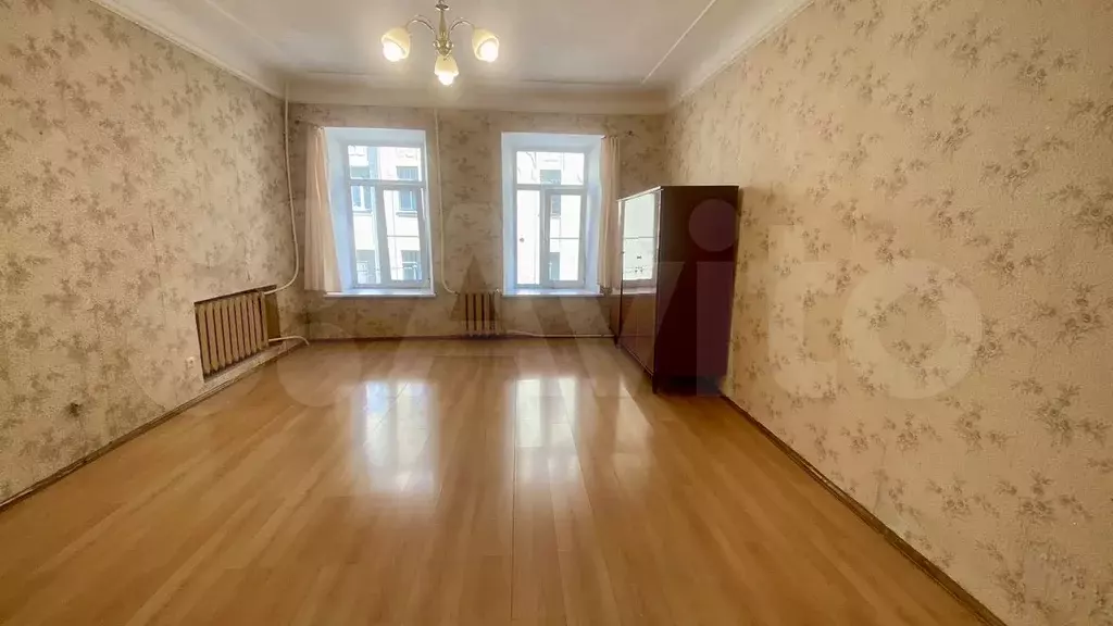 Комната 25,6 м в 5-к., 3/5 эт. - Фото 0