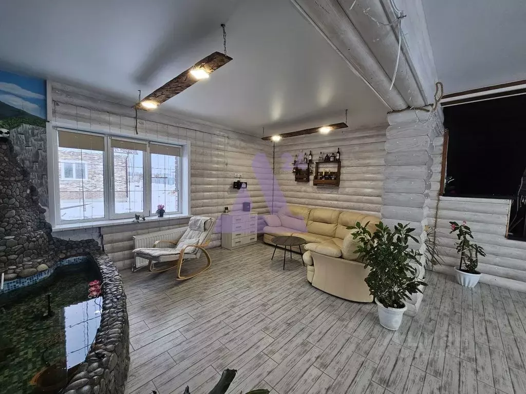 Коттедж в Алтайский край, Барнаул городской округ, пос. Лесной пер. ... - Фото 1