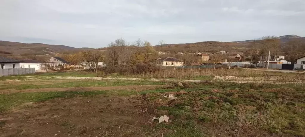 Участок в Севастополь с. Передовое, ул. Водопадная (15.0 сот.) - Фото 1