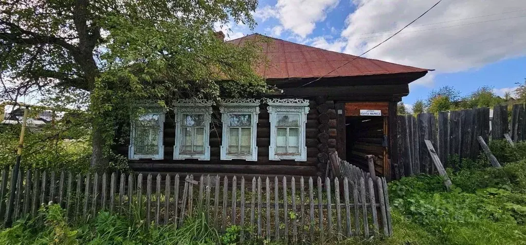 Дом в Свердловская область, Верхняя Тура Первомайская ул., 82 (37 м) - Фото 0