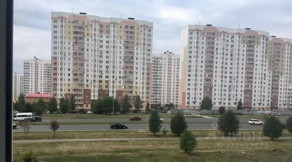 2-к кв. Курская область, Курск просп. Вячеслава Клыкова, 44 (58.0 м) - Фото 2