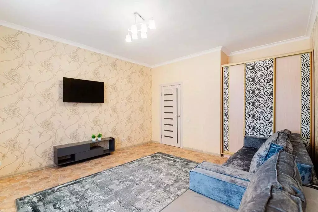 2-к кв. Омская область, Омск ул. Перелета, 25 (68.0 м) - Фото 1