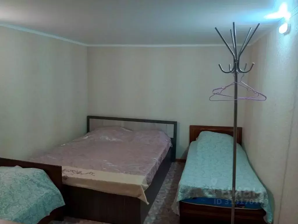 Комната Оренбургская область, Соль-Илецк ул. Кирова, 24 - Фото 0