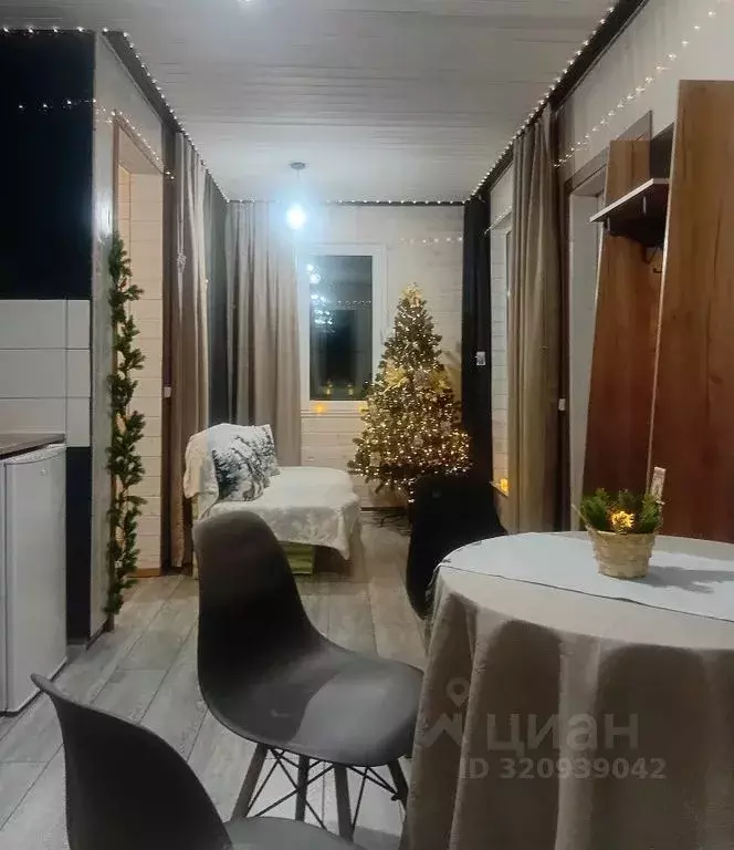 Дом в Челябинская область, Чебаркуль Набережная ул., 3 (36 м) - Фото 1