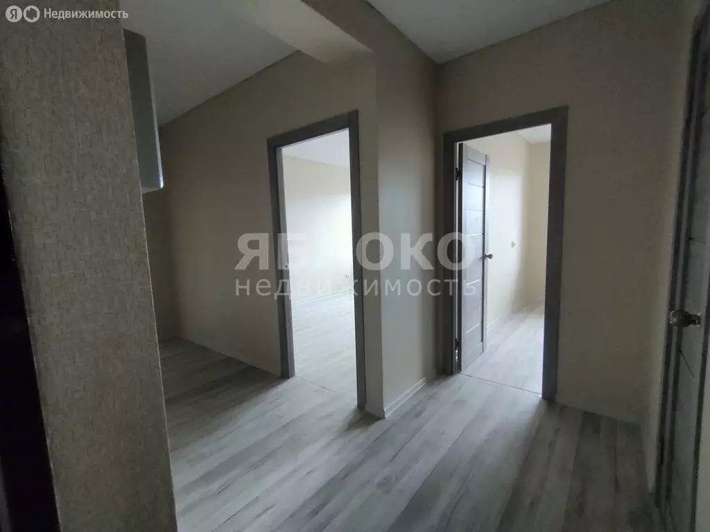 3-комнатная квартира: Березники, улица Уральских Танкистов, 8/4 (75.77 ... - Фото 2