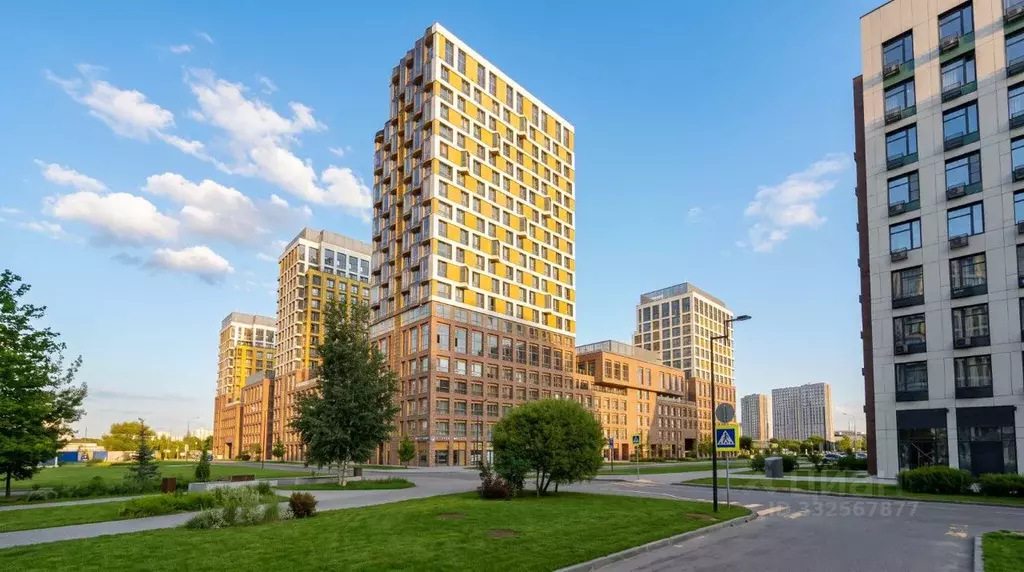 Гараж в Москва ул. Мустая Карима, 12 (13 м) - Фото 1