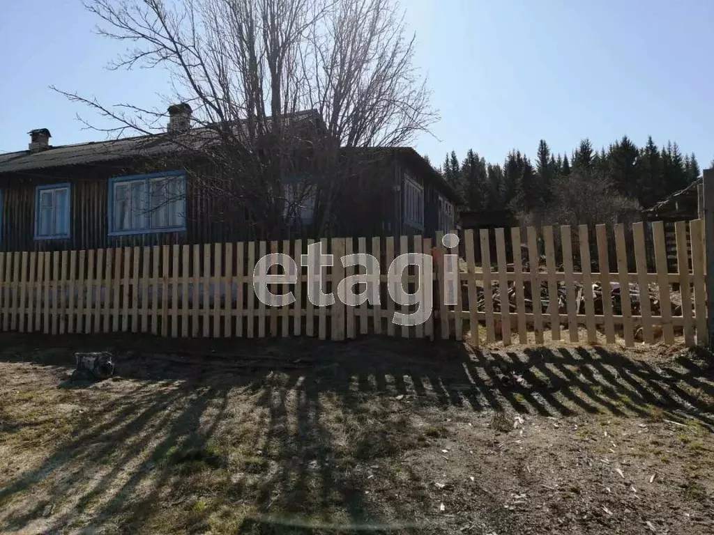 Дом в Свердловская область, Нижний Тагил городской округ, пос. ... - Фото 0