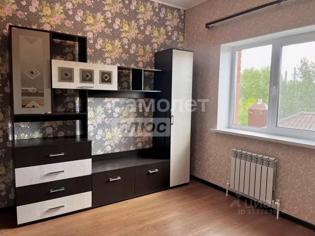 2-к кв. Ульяновская область, Ульяновск ул. Гафурова, 76 (51.5 м) - Фото 0