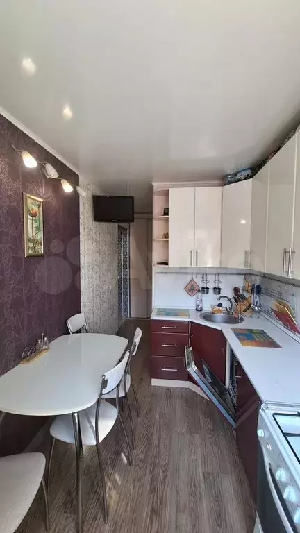 2-к. квартира, 43 м, 4/9 эт. - Фото 0