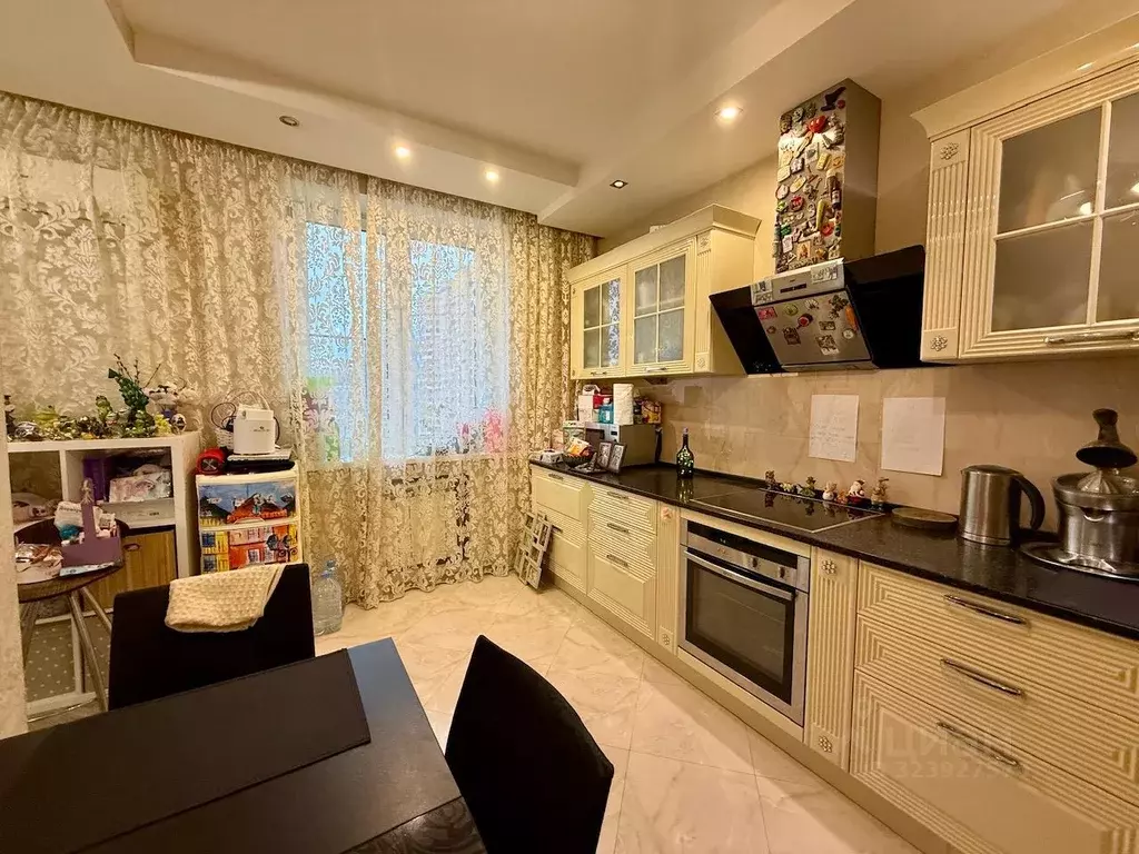 2-к кв. Московская область, Реутов Юбилейный просп., 41 (82.0 м) - Фото 2