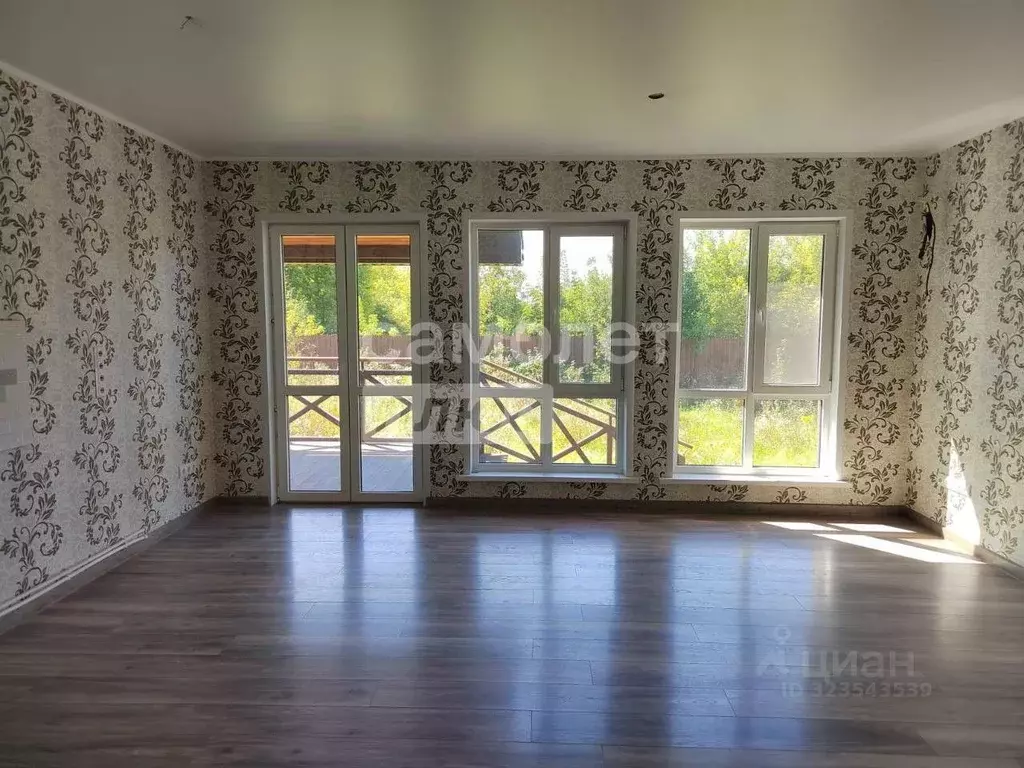 Дом в Курская область, Курский район, Моковский сельсовет, д. Майская ... - Фото 1