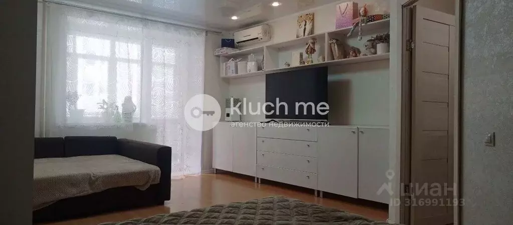 1-к кв. Татарстан, Казань ул. 2-я Азинская, 3В (49.8 м) - Фото 0