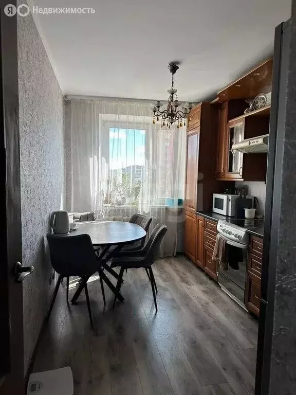 3-комнатная квартира: Тюмень, улица Пермякова, 60 (70.2 м) - Фото 1