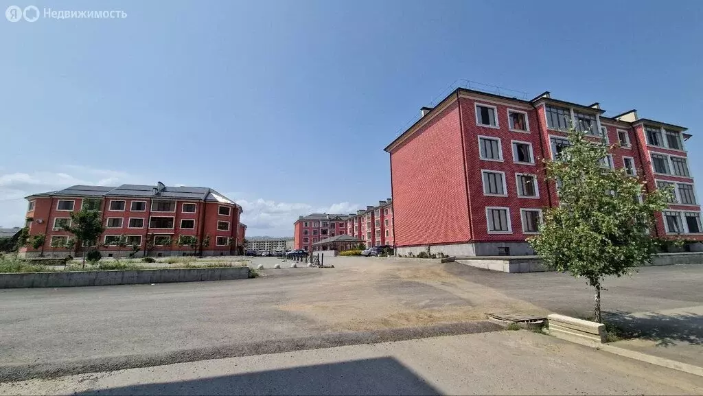 3-комнатная квартира: Нальчик, улица Шогенова, 77 (82 м) - Фото 1