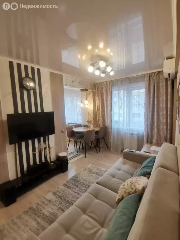 4-комнатная квартира: Бийск, Ленинградская улица, 109 (59 м) - Фото 1