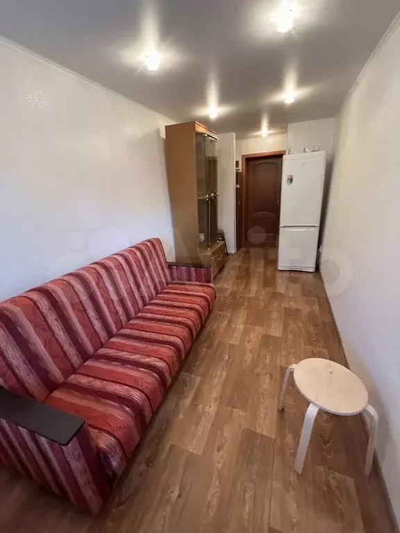 Комната 12 м в 5-к., 2/5 эт. - Фото 0