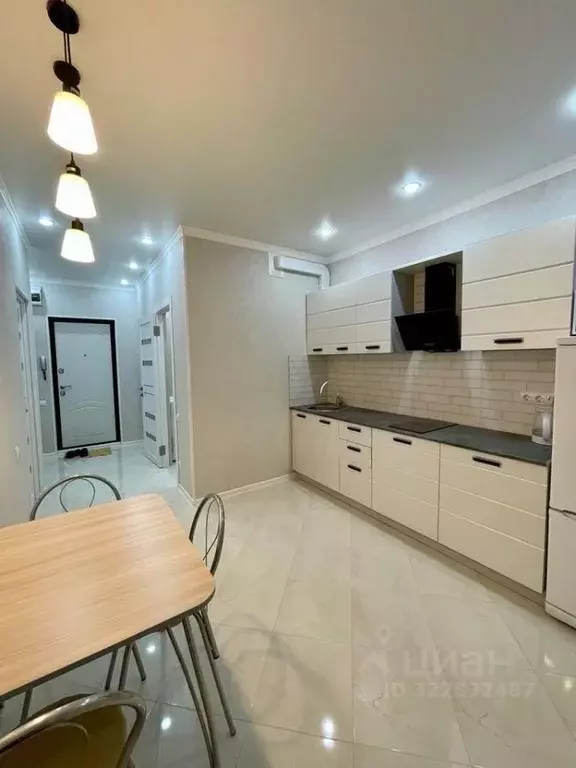 1-к кв. Краснодарский край, Крымск Надежда мкр, ул. Надежды (36.0 м) - Фото 2