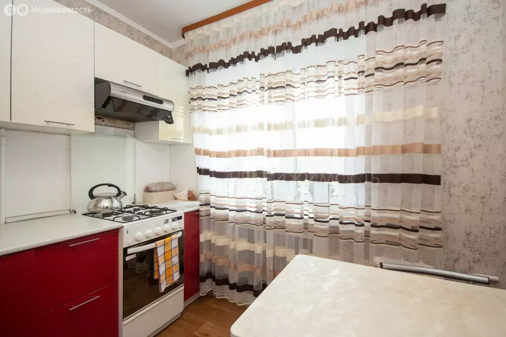 2-комнатная квартира: Тюмень, Минская улица, 15 (43.3 м) - Фото 1