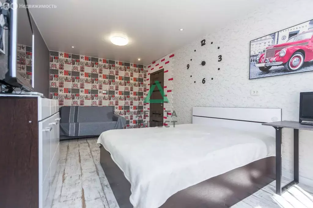 3-комнатная квартира: Уфа, улица Богдана Хмельницкого, 114 (61.6 м) - Фото 1