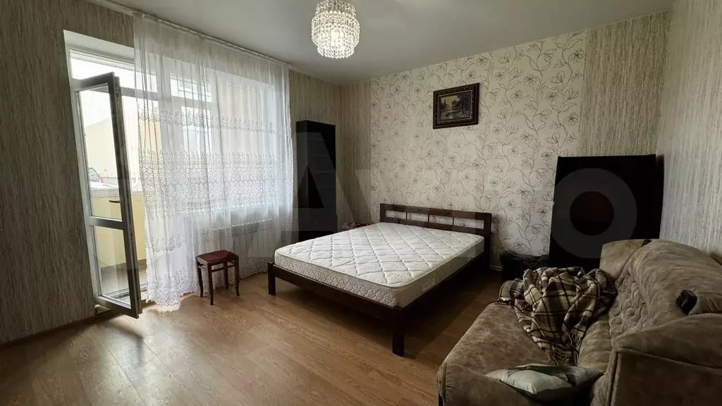 1-к. квартира, 40 м, 1/5 эт. - Фото 0