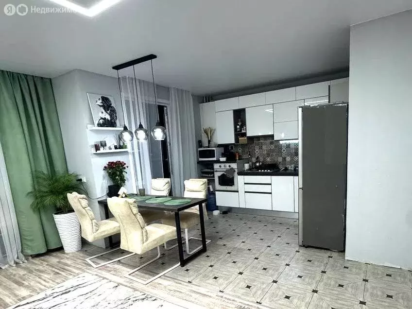 3-комнатная квартира: посёлок Придорожный, микрорайон Южный Город, ... - Фото 1