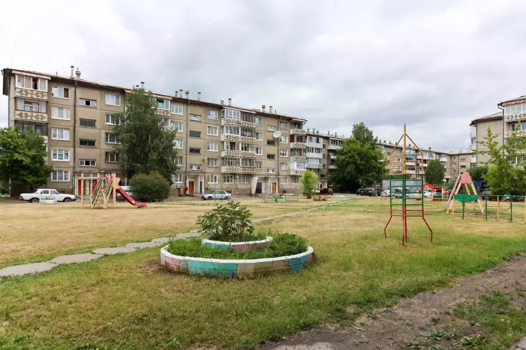 1-к кв. Иркутская область, Ангарск 17-й мкр, 3 (35.5 м) - Фото 0