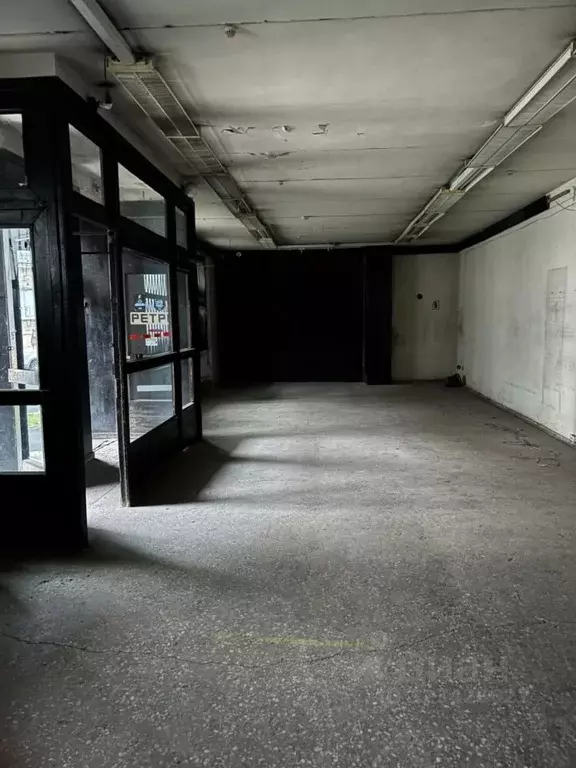 Торговая площадь в Санкт-Петербург Школьная ул., 6 (189 м) - Фото 2