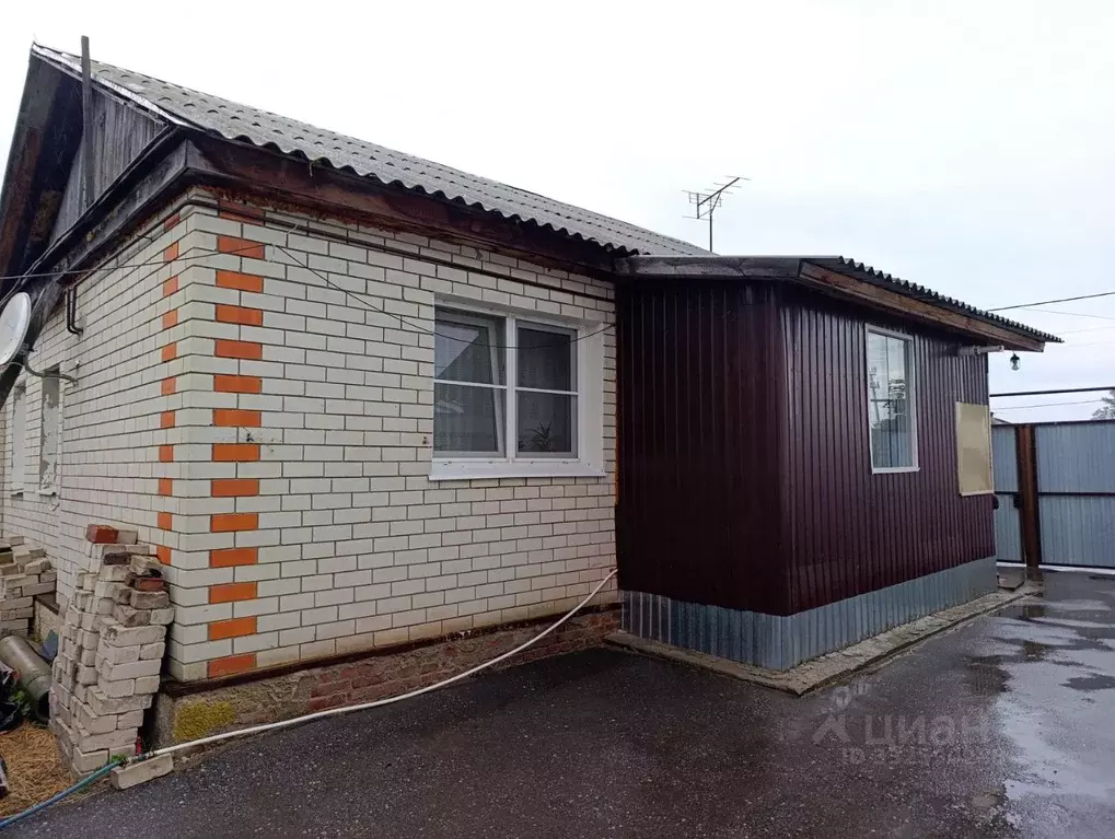 Дом в Саратовская область, Калининск Коммунистическая ул. (55 м) - Фото 1