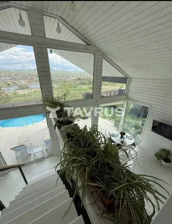 Дом в Крым, Симферопольский район, Перовское с/пос, Петровские Скалы ... - Фото 1