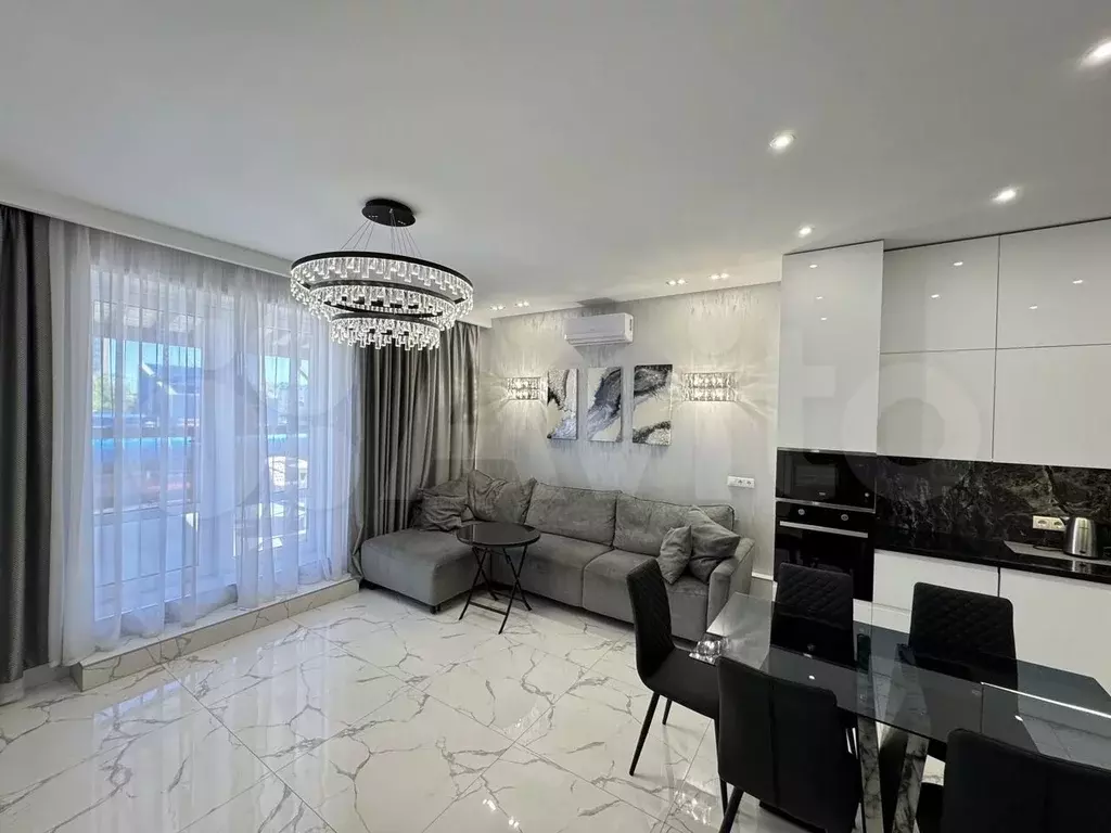 3-к. квартира, 98 м, 3/3 эт. - Фото 1