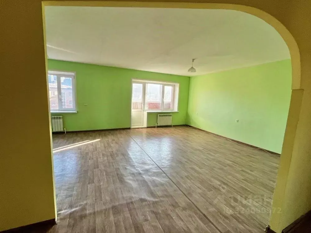 3-к кв. Ярославская область, Ростов ул. Коммунаров, 35Е (135.9 м) - Фото 1