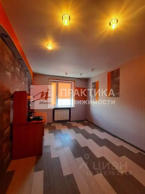 2-к кв. Московская область, Электросталь ул. Тевосяна, 10 (50.0 м) - Фото 0