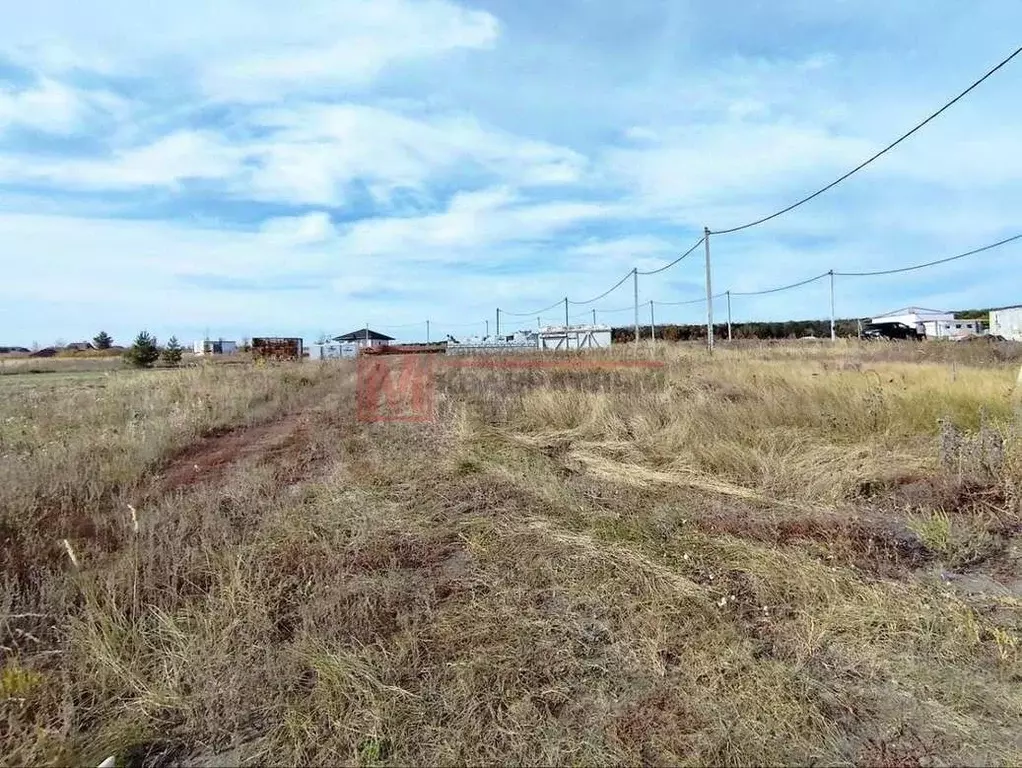 Участок в Белгородская область, Старооскольский городской округ, с. ... - Фото 0