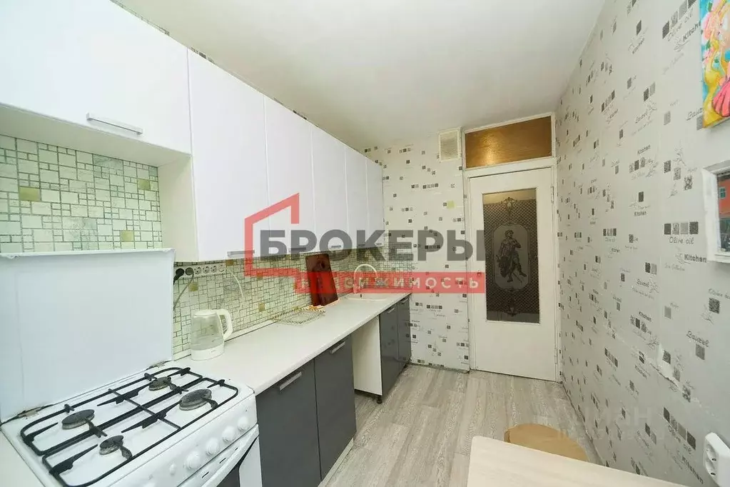 4-к кв. Севастополь ул. Косарева, 5 (70.2 м) - Фото 1