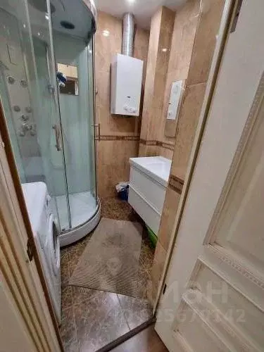 2-к кв. Волгоградская область, Волгоград Коммунистическая ул., 10 ... - Фото 2