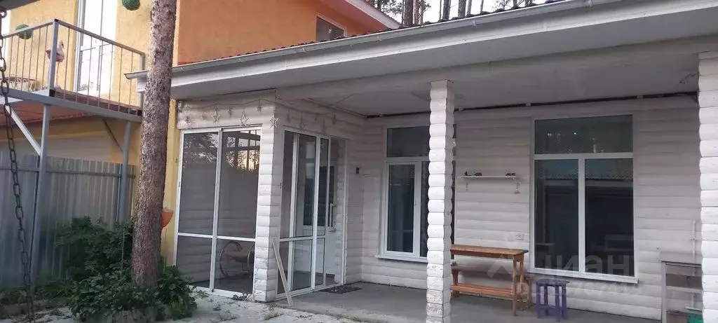 Дом в Свердловская область, Верхняя Пышма городской округ, пос. ... - Фото 1