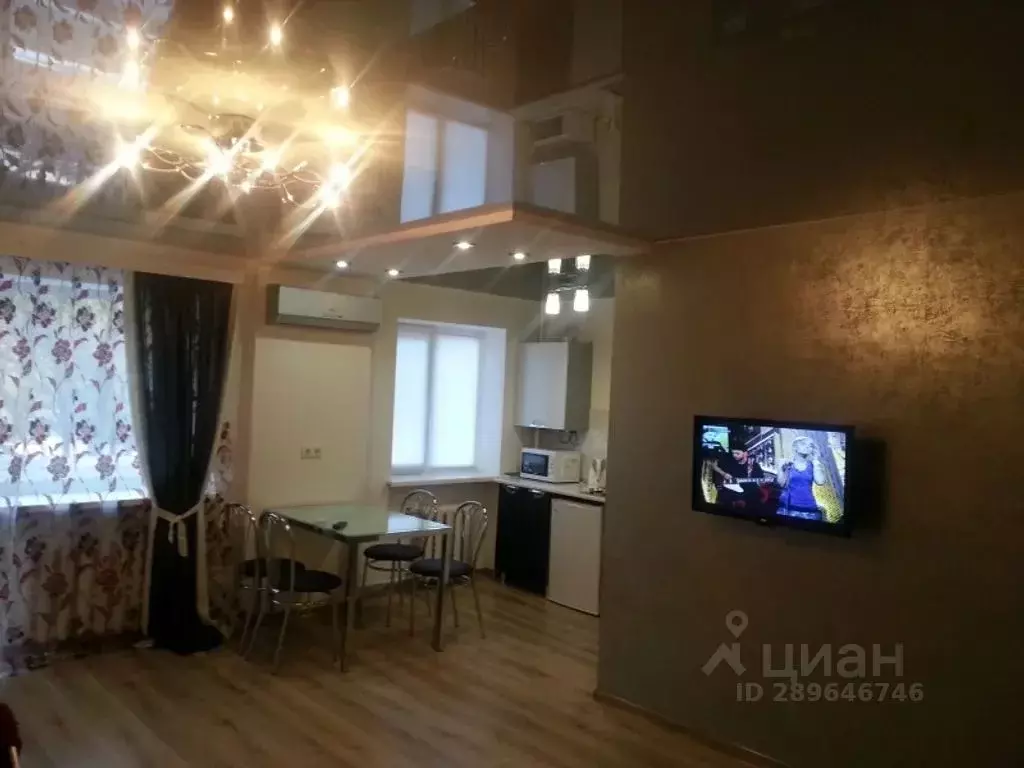 2-к кв. Крым, Симферополь просп. Кирова, 22 (45.0 м) - Фото 2