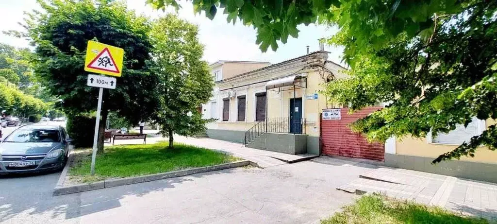 Помещение свободного назначения в Крым, Симферополь ул. Горького, 28 ... - Фото 1