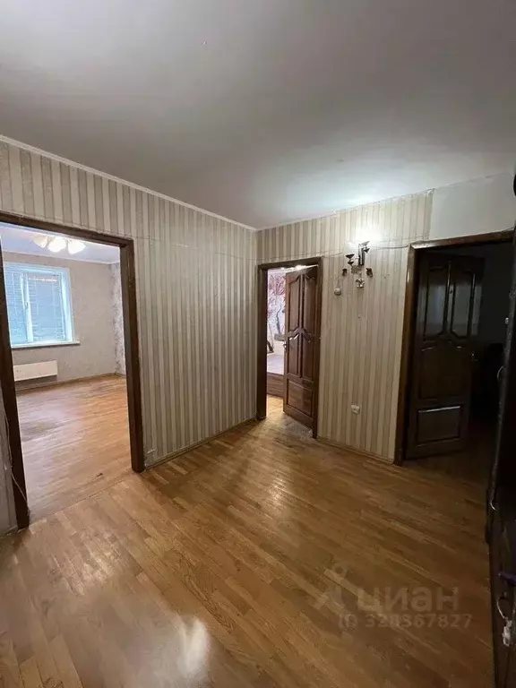 3-к кв. Самарская область, Кинель Украинская ул., 83 (70.0 м) - Фото 2