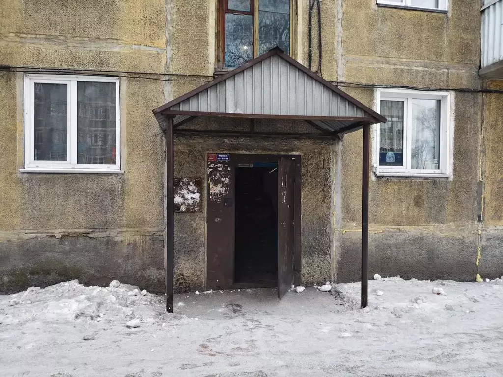 3-к кв. Кемеровская область, Киселевск Томская ул., 23 (58.6 м) - Фото 2